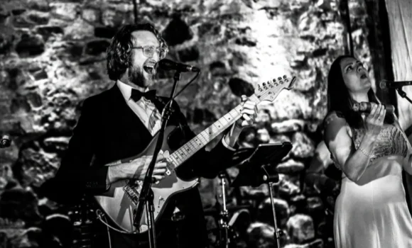 Corra Music -Scottish wedding band based in Edinburgh, performing at weddings, ceilidhs, parties and celebrations across Scotland and beyond - featured