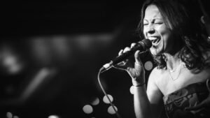 - Corra Edinburgh Wedding & Ceilidh Band